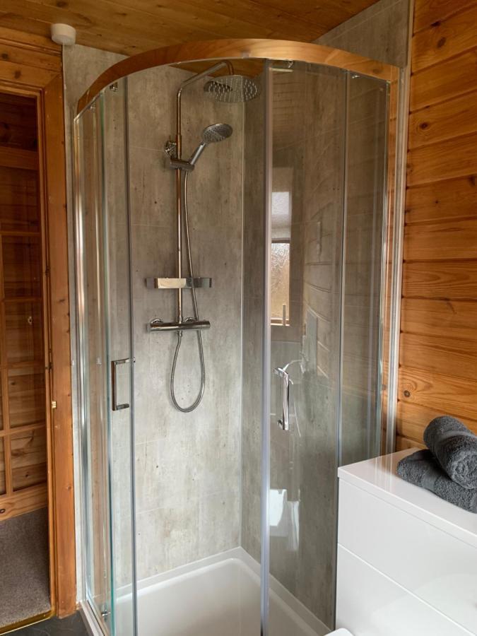 Immaculate 3-Bed Lodge In ฮาวิค ภายนอก รูปภาพ