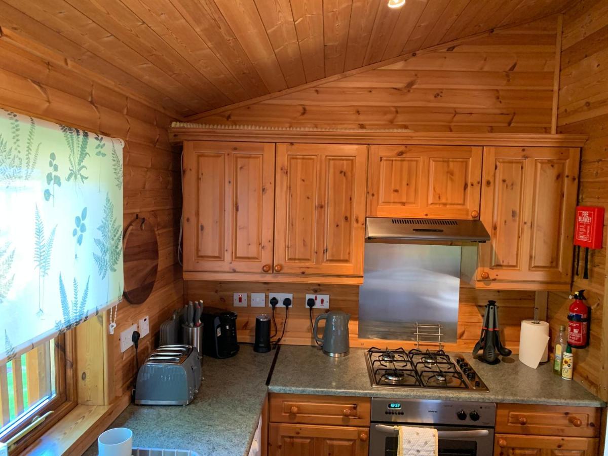 Immaculate 3-Bed Lodge In ฮาวิค ภายนอก รูปภาพ